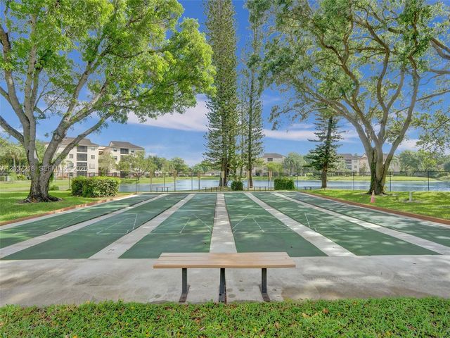 2908 S Carambola Cir S 106, Coconut Creek, FL 33066