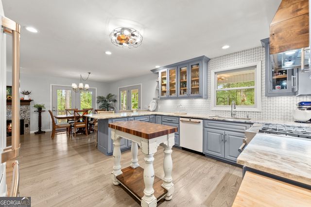 138 Back Trail, Cleveland, GA 30528