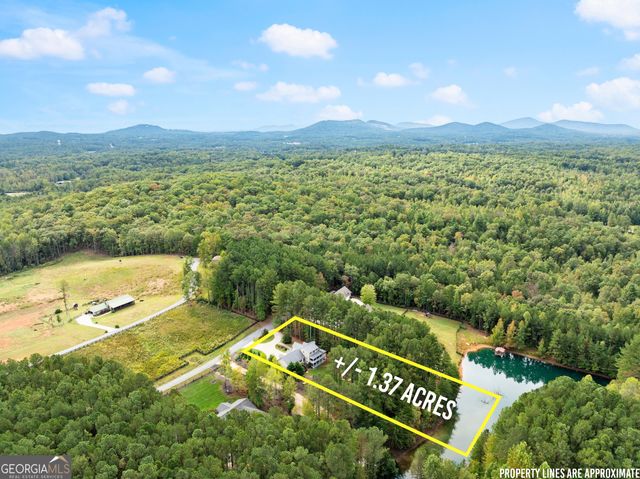 138 Back Trail, Cleveland, GA 30528