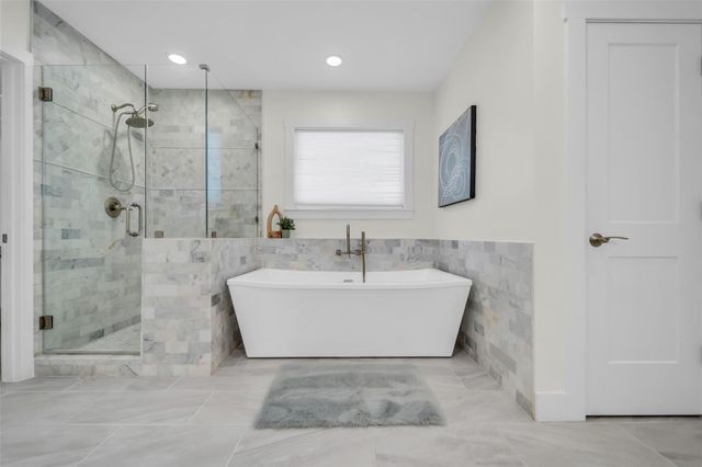 903 English Street, Houston, TX 77009