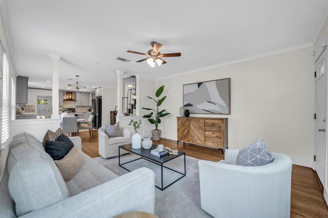 903 English Street, Houston, TX 77009