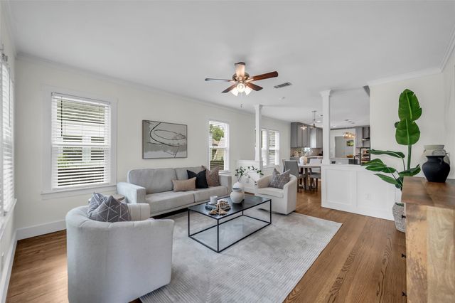 903 English Street, Houston, TX 77009