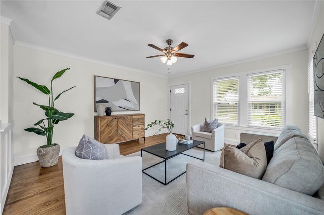 903 English Street, Houston, TX 77009