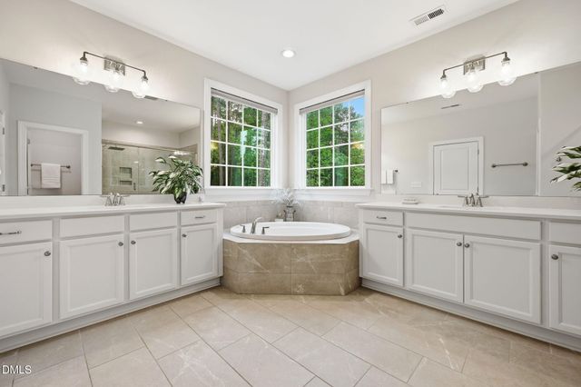 2625 Derby Glen Way, Wake Forest, NC 27587