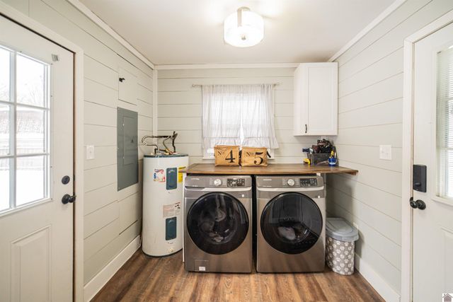 423 Mary Dr., Ledbetter, KY 42058