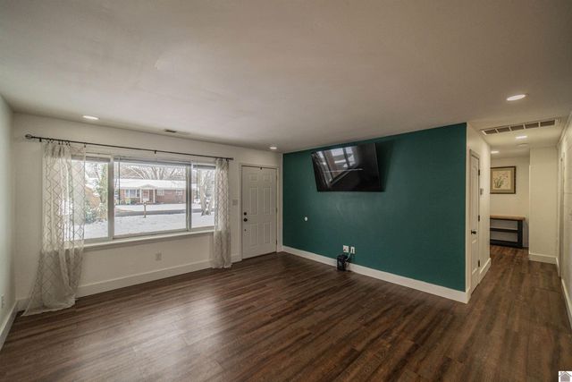 423 Mary Dr., Ledbetter, KY 42058