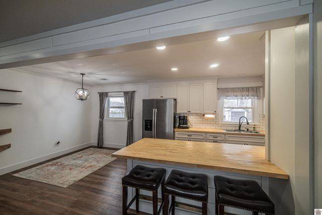 423 Mary Dr., Ledbetter, KY 42058