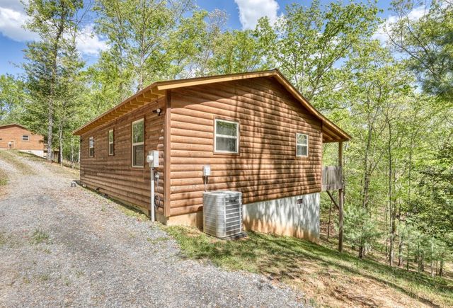 100 Fern Cove Lane, Murphy, NC 28906