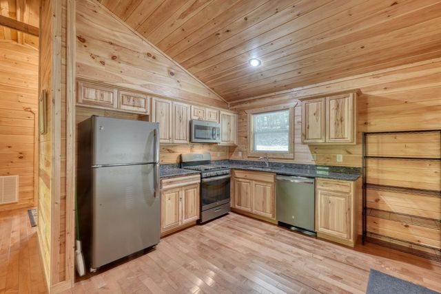 100 Fern Cove Lane, Murphy, NC 28906