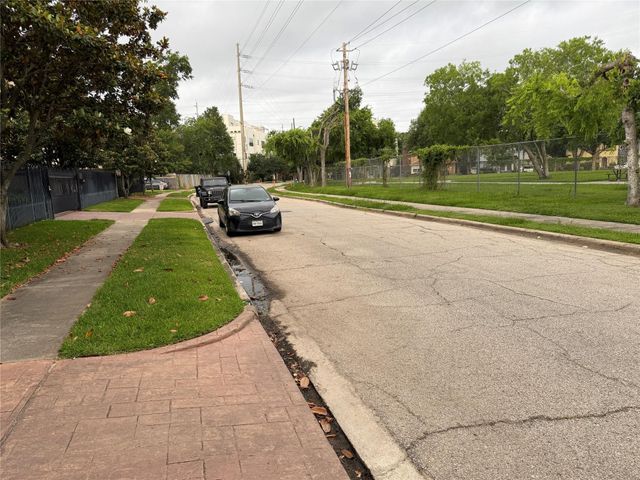 1537 Haddon Street, Houston, TX 77006