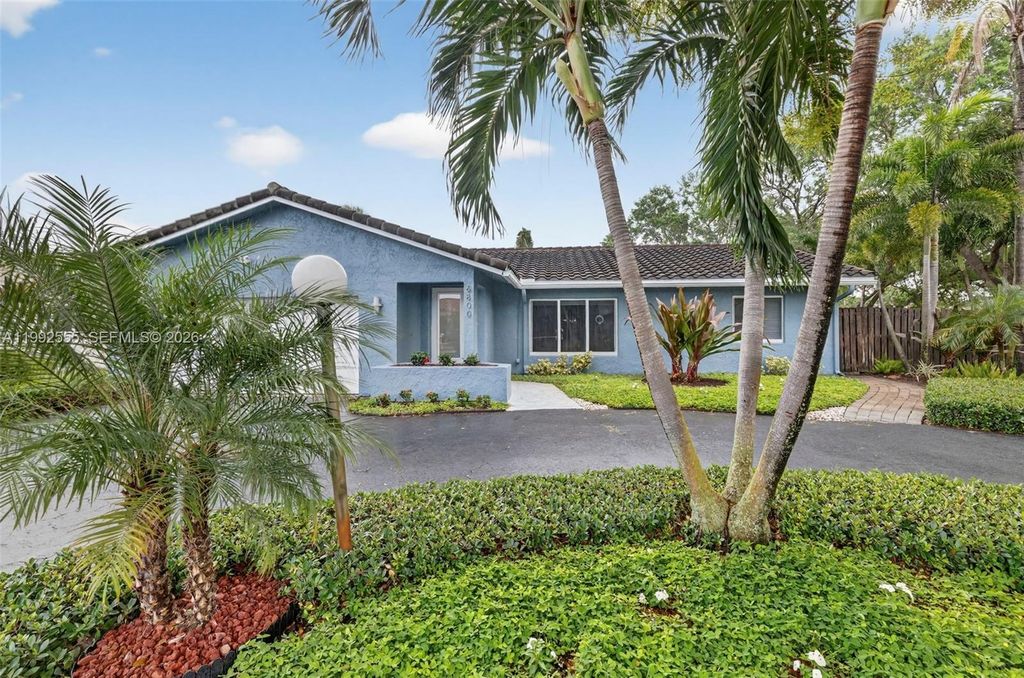 Image 1 of property listing at 6800 NW 24th Ter, Fort Lauderdale, FL 33309