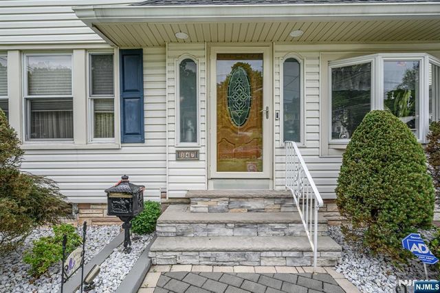 147 Claremont Avenue, Verona, NJ 07044