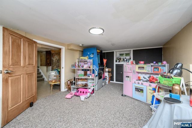 147 Claremont Avenue, Verona, NJ 07044