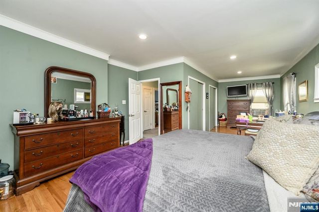147 Claremont Avenue, Verona, NJ 07044