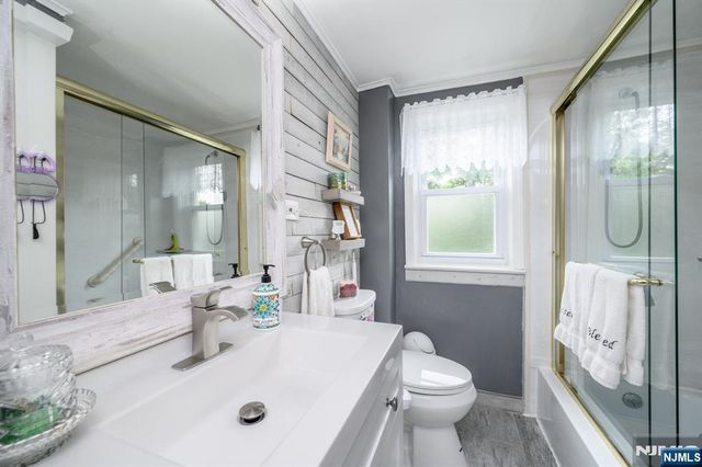 147 Claremont Avenue, Verona, NJ 07044