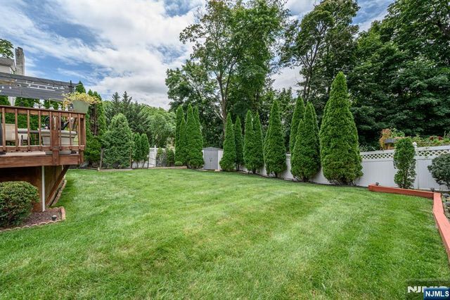 147 Claremont Avenue, Verona, NJ 07044