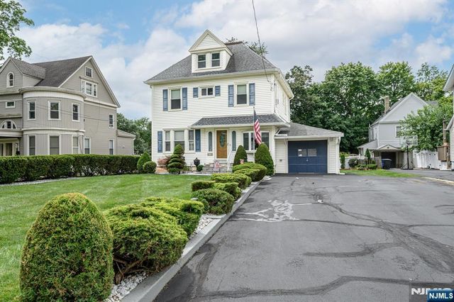 147 Claremont Avenue, Verona, NJ 07044