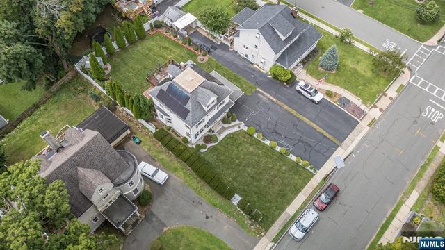 147 Claremont Avenue, Verona, NJ 07044
