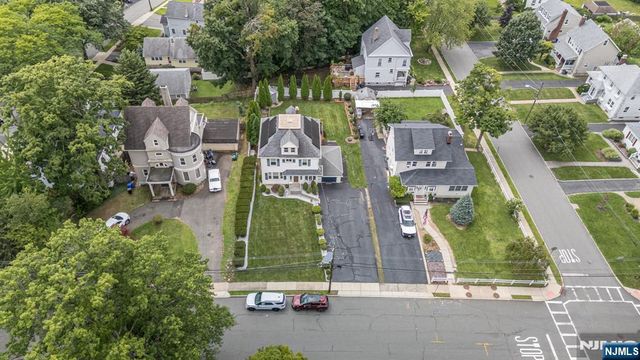 147 Claremont Avenue, Verona, NJ 07044