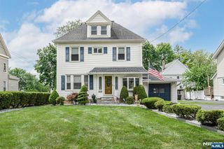 147 Claremont Avenue, Verona, NJ 07044