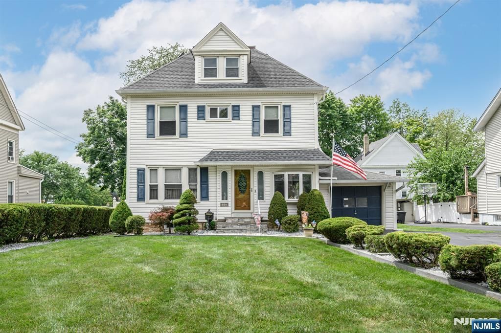 147 Claremont Avenue, Verona, NJ 07044