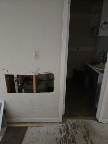 316 E 5th Street, Tonganoxie, KS 66086