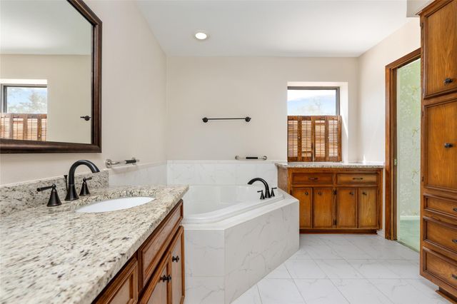 5319 Musket RDG, Austin, TX 78759