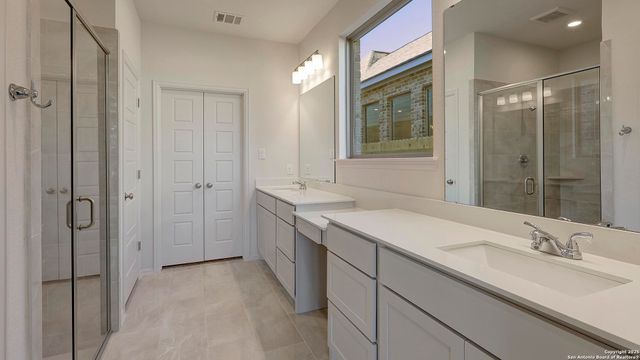 1556 Alsatian Avenue, San Antonio, TX 78253