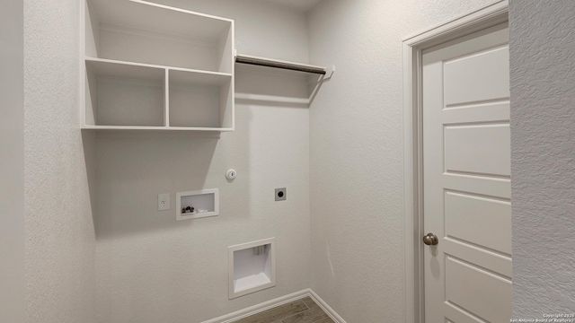 1556 Alsatian Avenue, San Antonio, TX 78253