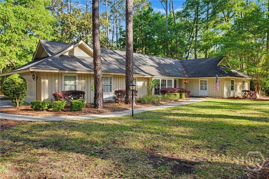 1 Holemark Lane, Savannah, GA 31411