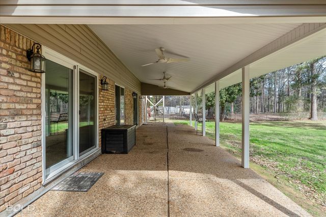 15 Lee Lane, Haughton, LA 71037