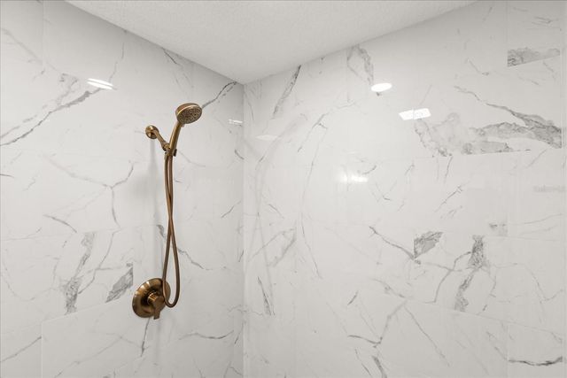 310 E GULLEY AVENUE, Oakland, FL 34760