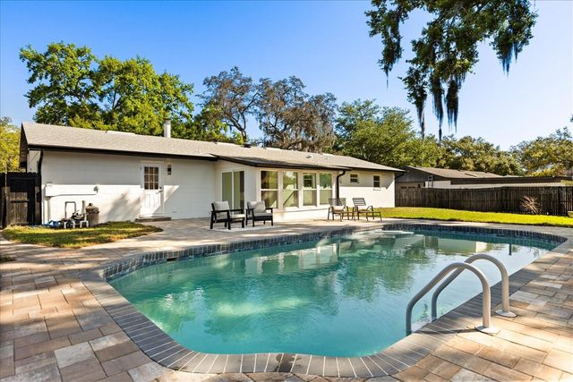 310 E GULLEY AVENUE, Oakland, FL 34760