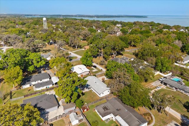 310 E GULLEY AVENUE, Oakland, FL 34760