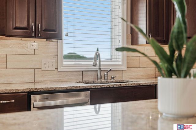 2901 Hoy Street, Lincoln, NE 68516