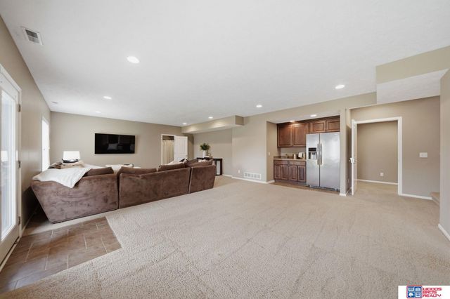 2901 Hoy Street, Lincoln, NE 68516