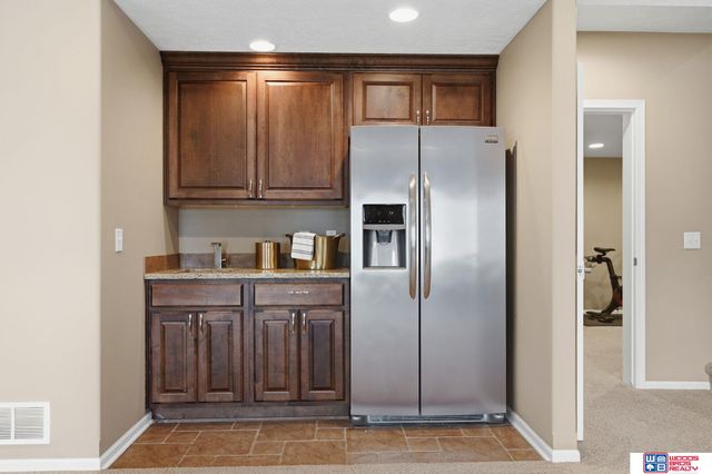 2901 Hoy Street, Lincoln, NE 68516