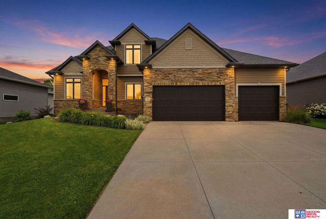 2901 Hoy Street, Lincoln, NE 68516