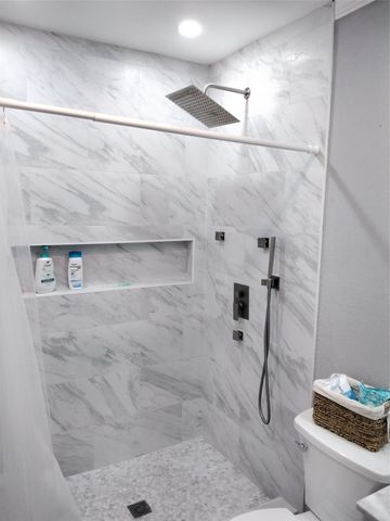 5036 Arbor Glen Road, The Colony, TX 75056