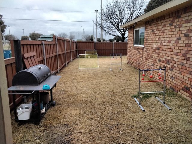 5036 Arbor Glen Road, The Colony, TX 75056