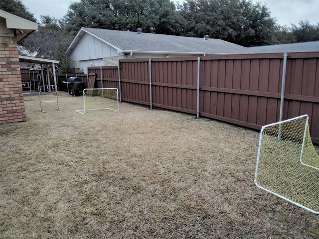 5036 Arbor Glen Road, The Colony, TX 75056