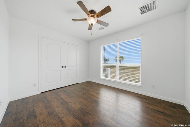 12897 La Vernia Rd, St Hedwig, TX 78152