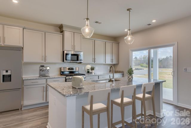 6411 Ludell Lane, Charlotte, NC 28215