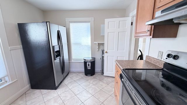 391 Commercial St, Braintree, MA 02184