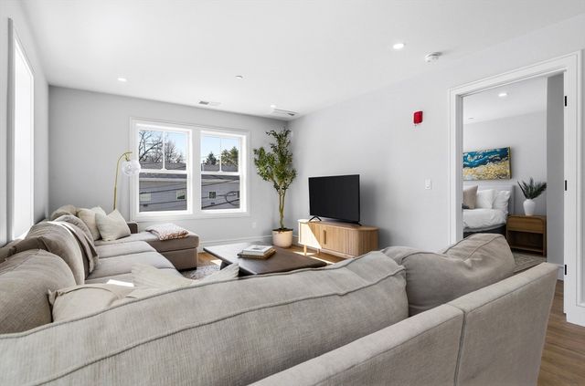 1000 Washington St 205, Dedham, MA 02026