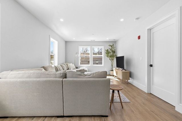 1000 Washington St 205, Dedham, MA 02026