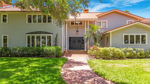 8005 17TH AVENUE W, Bradenton, FL 34209