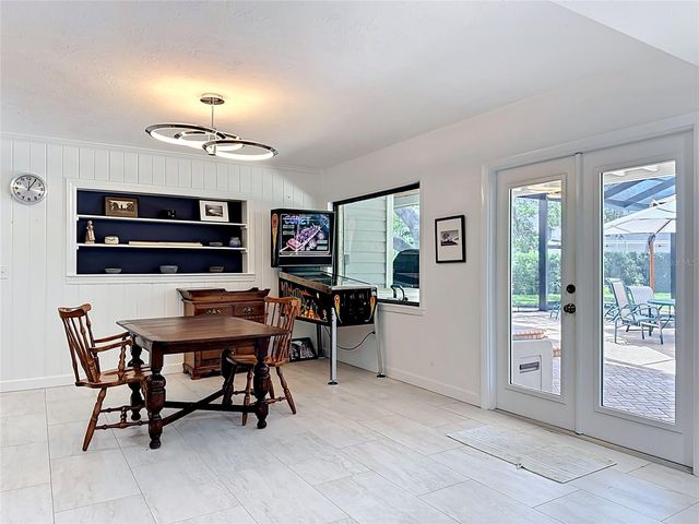 8005 17TH AVENUE W, Bradenton, FL 34209