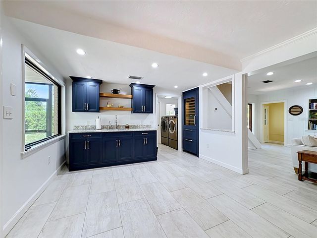 8005 17TH AVENUE W, Bradenton, FL 34209