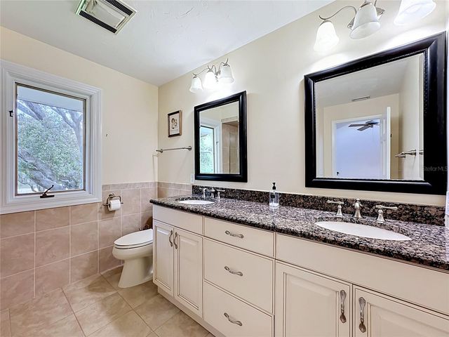 8005 17TH AVENUE W, Bradenton, FL 34209